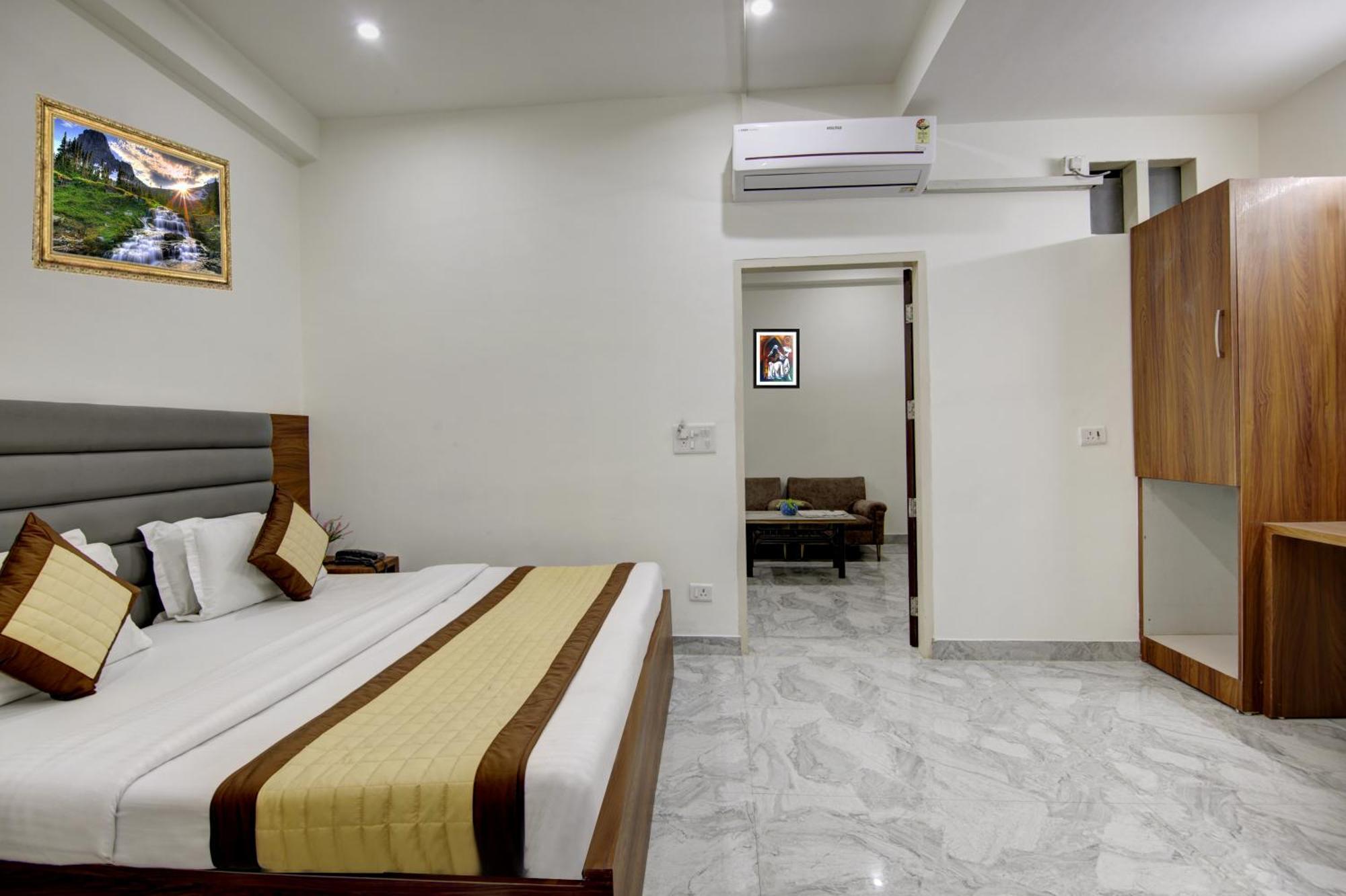 Hostel S B Inn-Near New Delhi Train Station Exterior photo