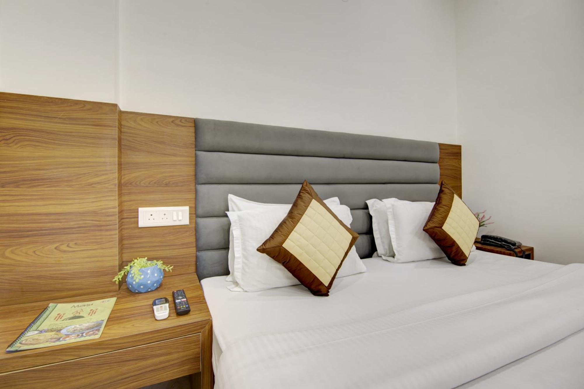 Hotel S B Inn Near New Delhi Railway Station Paharganj Exterior photo